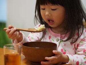 だらだら食べない！食事のとり方に注意