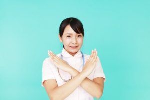 保険適用内では白い歯にできないこともあります